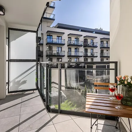 Lumina I 2-rooms Near Park Skaryszewski I Balcony I Parking * Warszawa