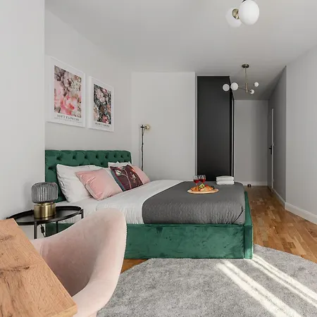 Lumina I 2-rooms Near Park Skaryszewski I Balcony I Parking *